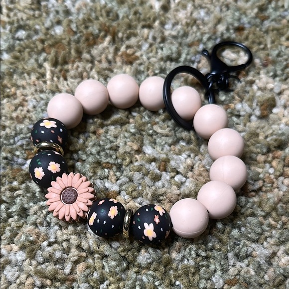 Sunflower Tan, Brown, Black Keychain Bracelet Wristlet Silicone Beaded Black - Picture 4 of 4